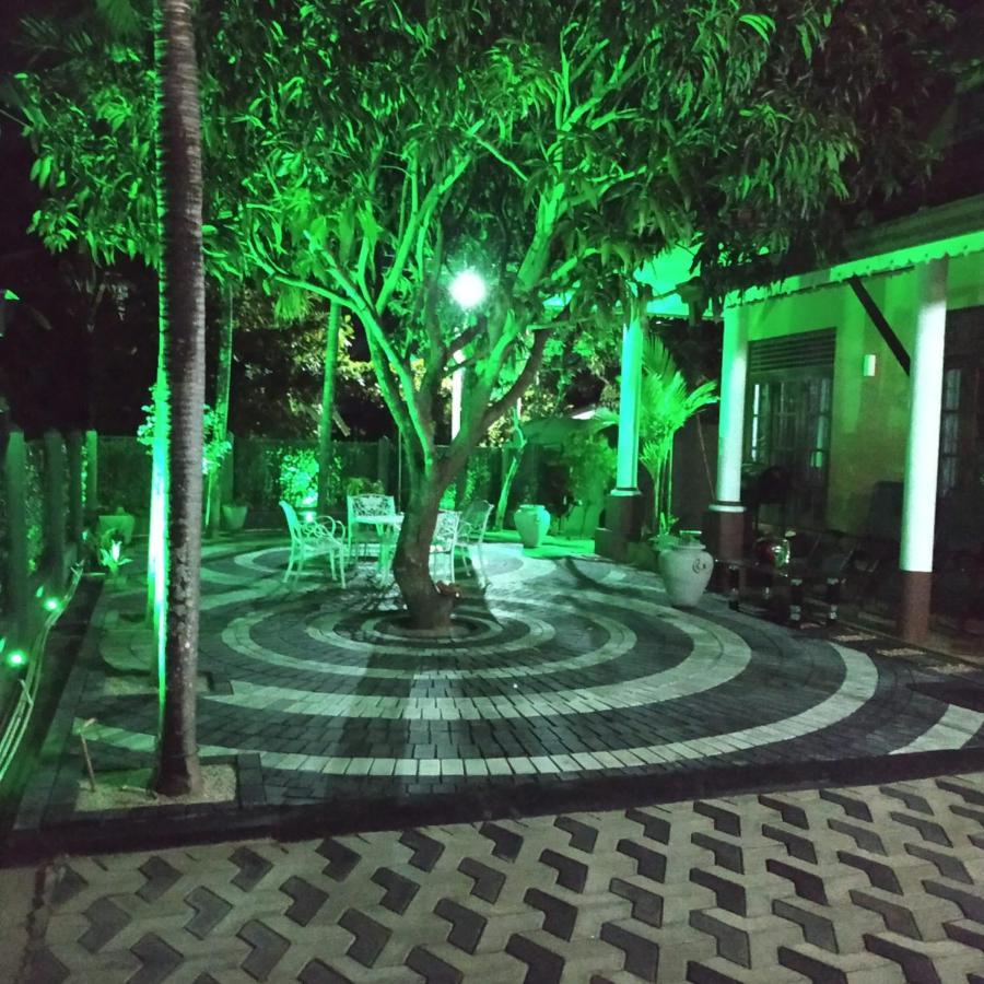 One And Only Apartment Negombo Exterior foto